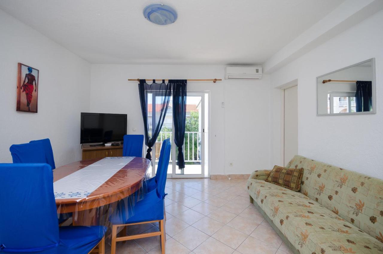 Apartments Elvira Lopar Exterior photo