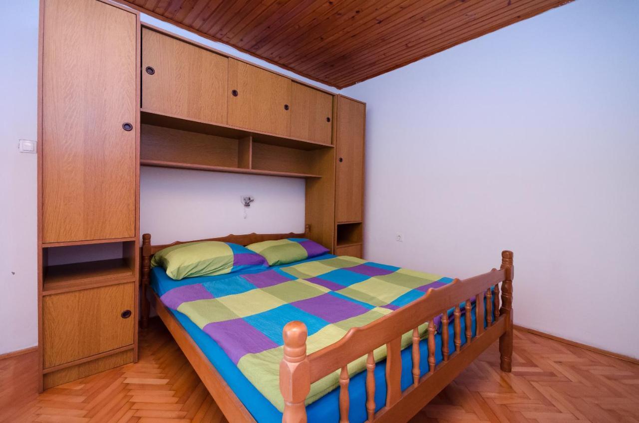 Apartments Elvira Lopar Exterior photo